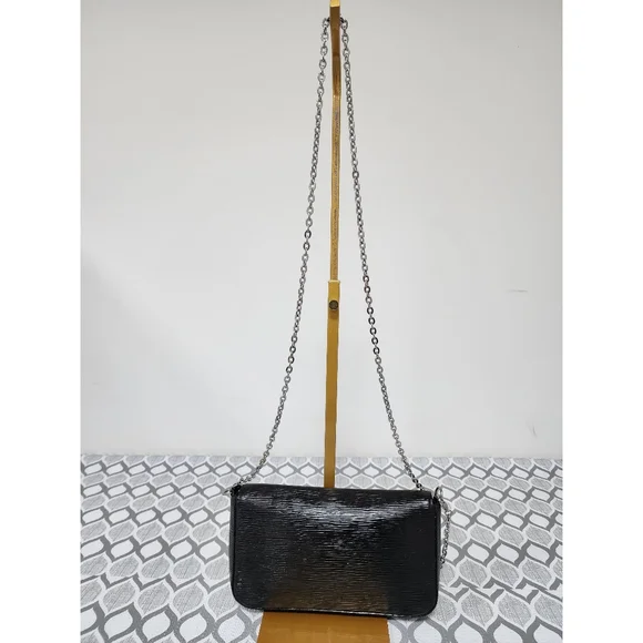 LOUIS VUITTON Epi Felicie Crossbody Bag Black - Picture 3 of 14